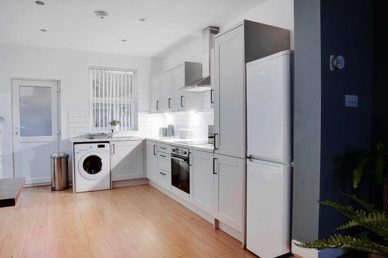 Birkenhead - 2 Bedroom House Εξωτερικό φωτογραφία